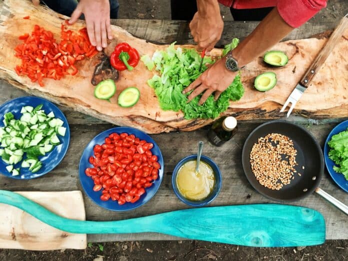 Gesunde Ernährung im Jugendalltag: Gemeinsam kochen und lernen